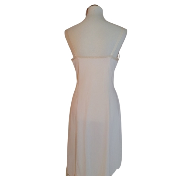 Vintage - 70's I Magnin Cream Nylon Heart Shape Lace‎ Chemise Slip - Picture 3 of 6